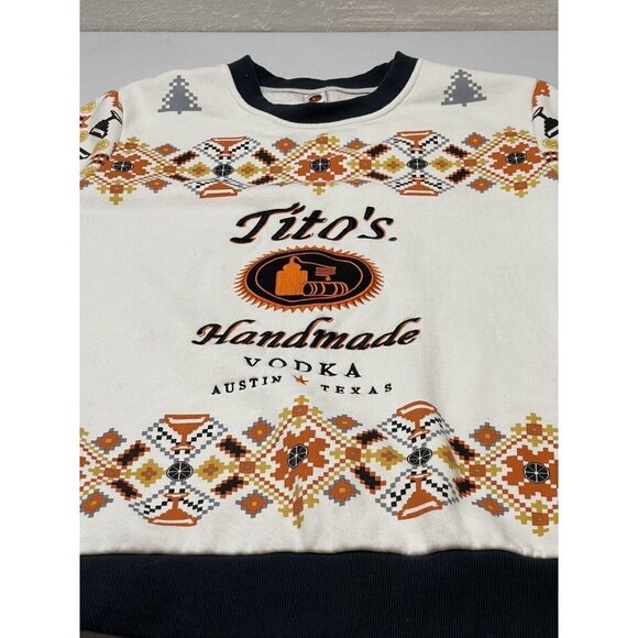 Tito’s Handmade Vodka Austin Texas Christmas Sweatshirt Size Adult Medium - Picture 7 of 16